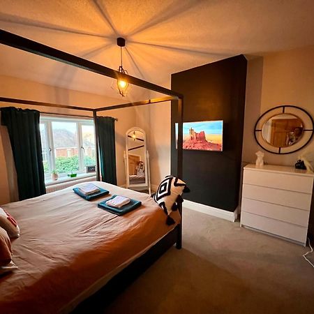 Lovely, Sunny House, By The Beach & Centre! Lytham St Annes Exterior foto